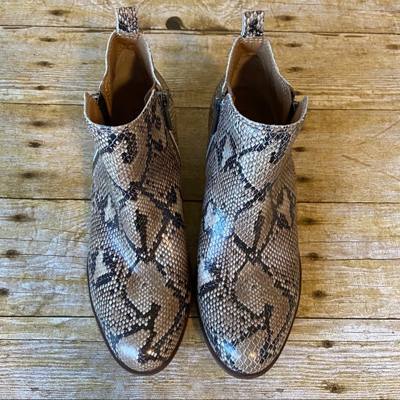 Lucky Brand Basel Snake Print Ankle Bootie Size 6 - Picture 3 of 11
